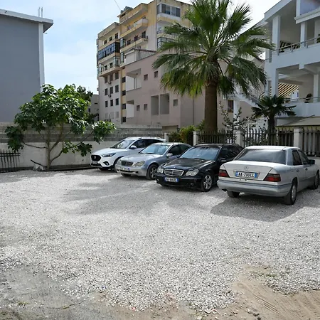 Monduro Δωμάτια σε οικογενειακή κατοικία Δυρράχιο